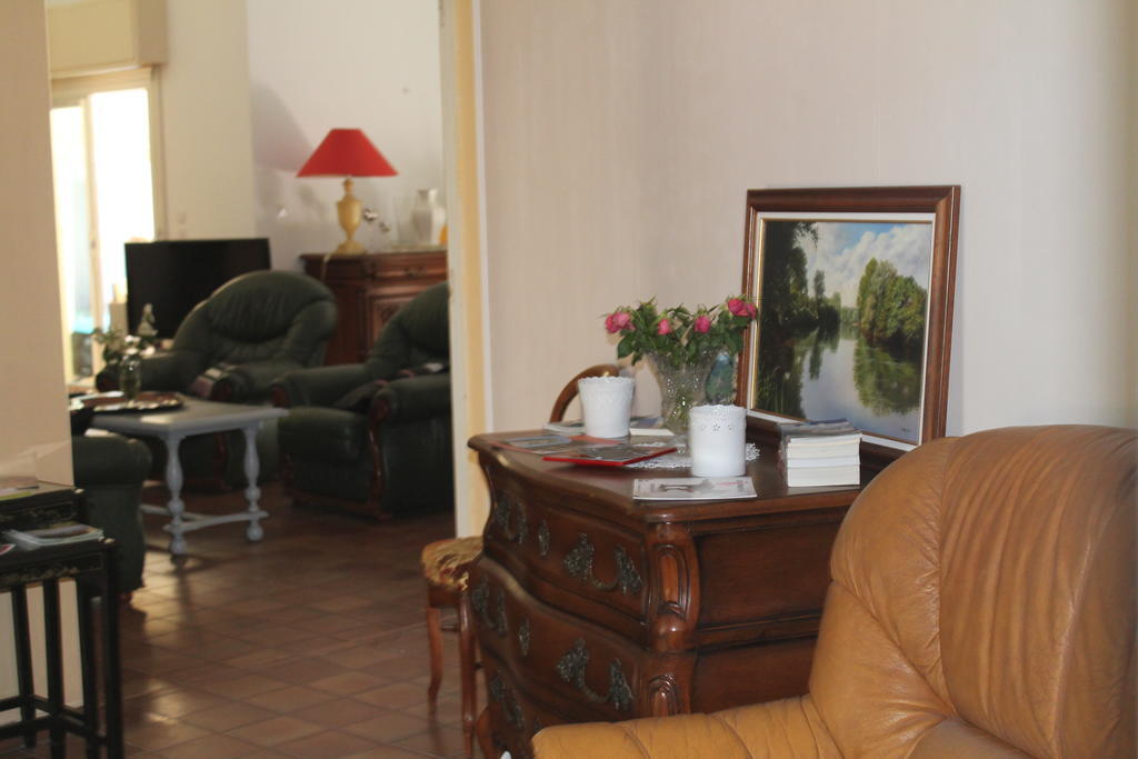 L'Ecrin D'Osely Bed & Breakfast ลูเดฟ ภายนอก รูปภาพ